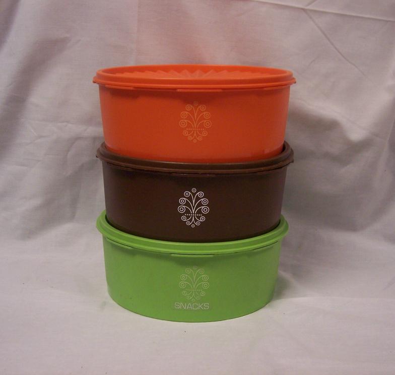 Vtg mid Century Avocado Green Tupperware Servalier Canisters set of 3